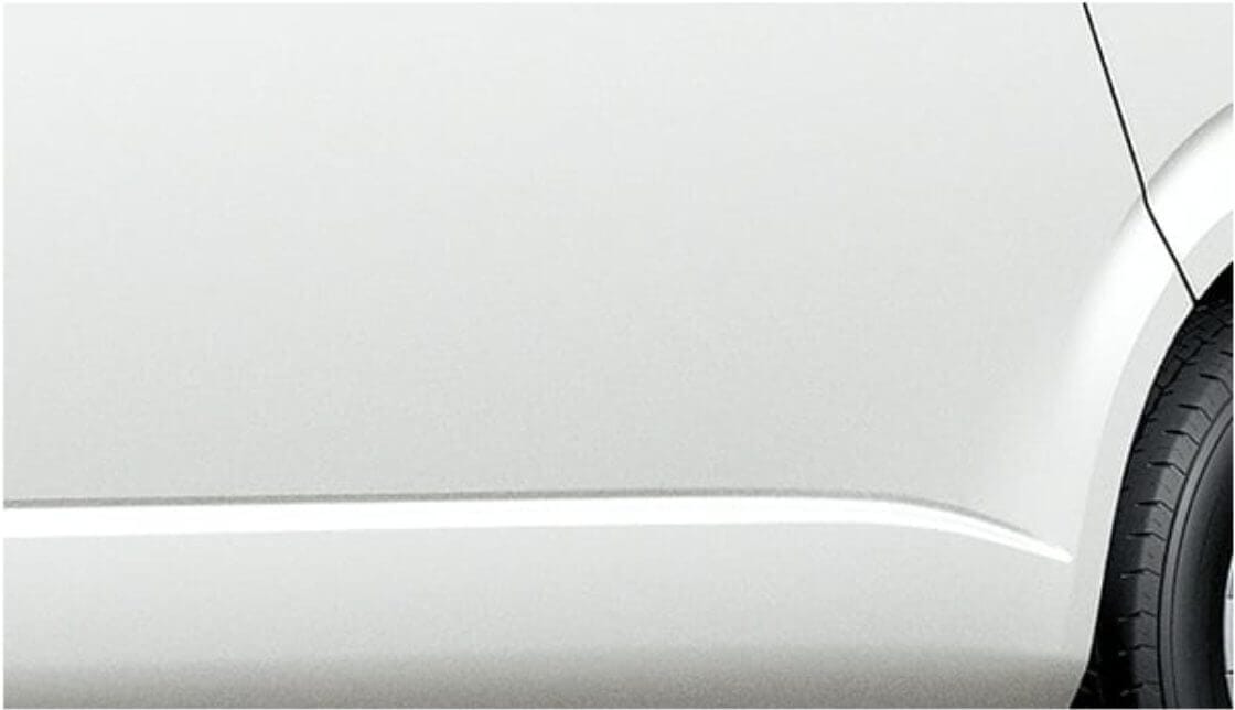 2位 ホワイトパールクリスタルシャイン（070）